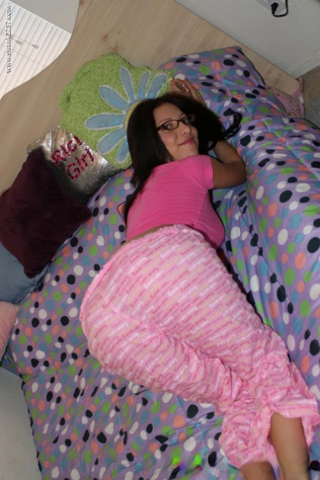 Skinny Latina Cydella Jimenez gets rid of her pajama & reveals her curves