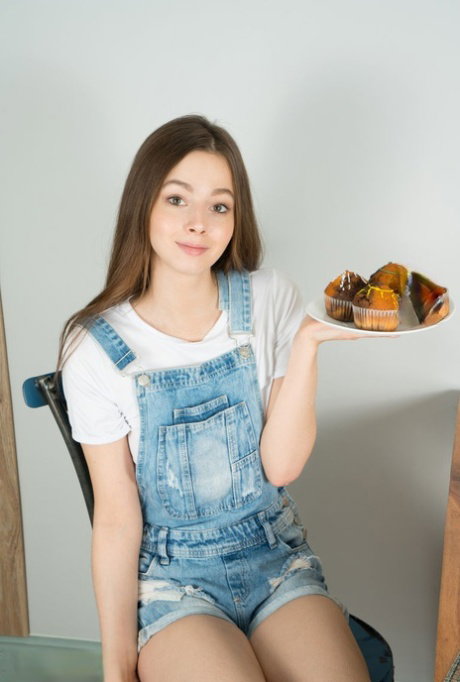 Teen first timer Angela ditches denim overall for her nude debut