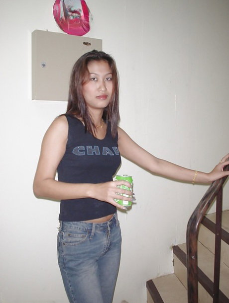 Amateur Asian babe Wann demonstrates small tits and hungry pussy