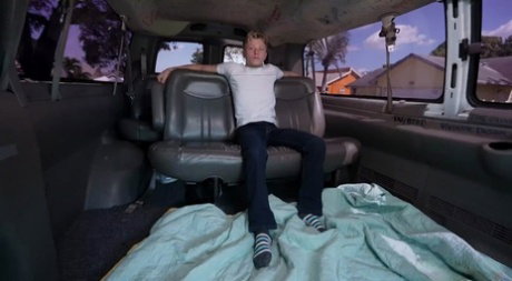 Blonde teen JoJo Austin has sex while inside of a vehicle with a boy