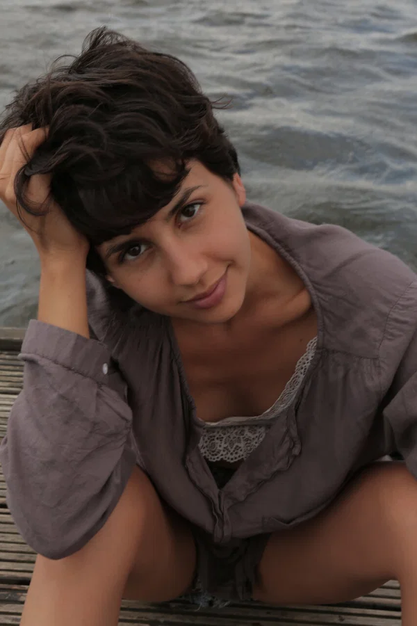 Short-haired British babe Anais shows her big ass & hairy pussy at the doc  - Short Hair, Outdoor, British, Amateur, Ass, Face, Close Up, Tiny Tits, Hairy, Clothed  - Photo 21