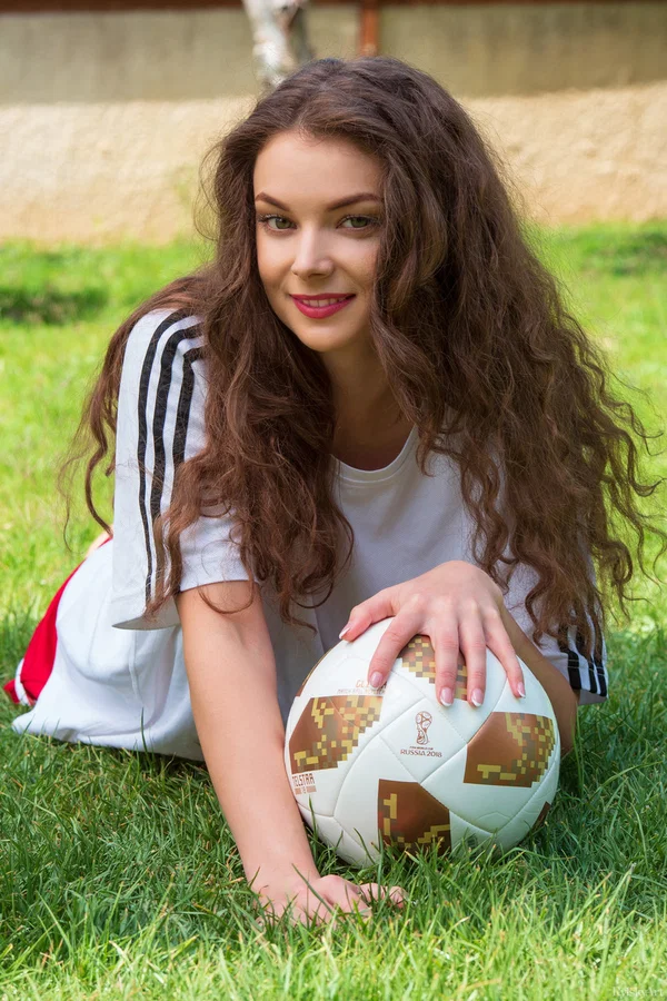 Rylsky Art performed by Veronika Nude Porn Pics  - Sports, Hairy, Teen, Model, Cute, Babe, Pussy, Outdoor, Undressing, Sexy  - Photo 2