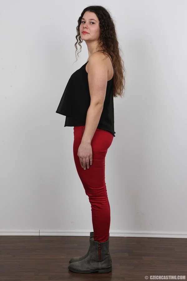 Amateur girl with long wavy hair takes off all her clothes during solo action  - Teacher, Casting, Czech, BBW, Saggy Tits, Chubby, Amateur, Big Tits, Thick, Curvy  - Photo 3