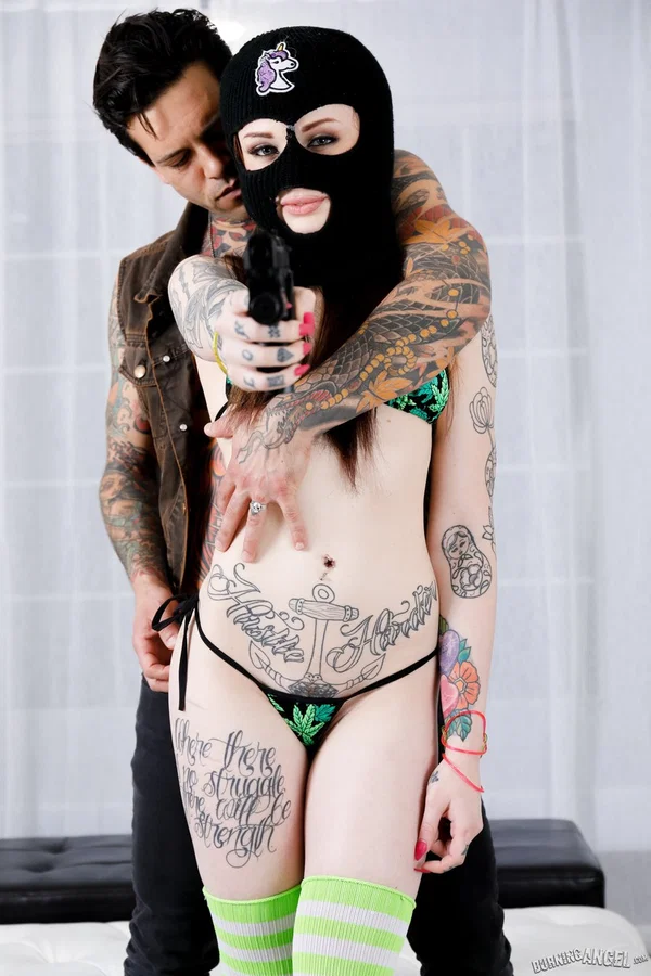 American teen Chloe Carter is relieved of her gun before getting banged  - Fetish, Anal, Teen, Tattoo, Hardcore, Cute, Big Cock, Cumshot, Cowgirl, Tiny Tits  - Photo 3