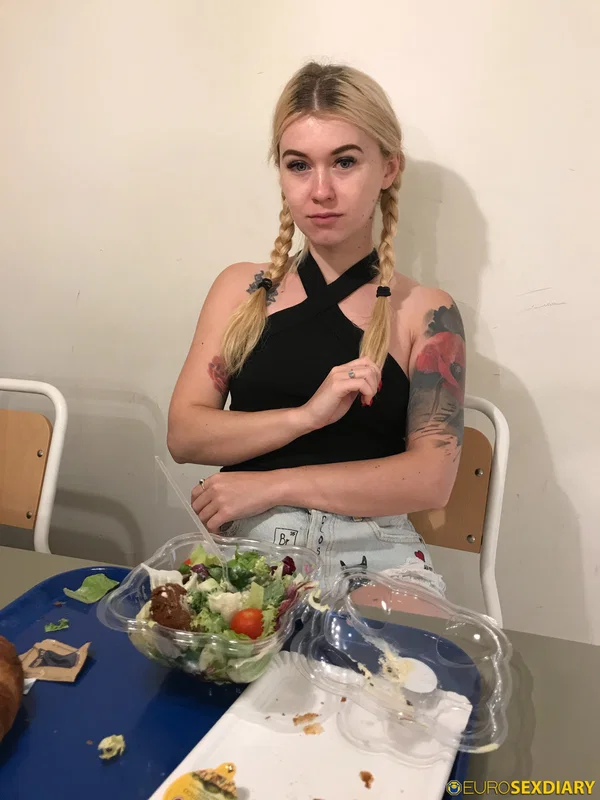 Breathtaking amateur with pigtails strips, poses and enjoys a POV fuck  - Polish, POV, Missionary, Pale, Reality, Amateur, Pigtails, Shorts, Petite, Hairy  - Photo 1