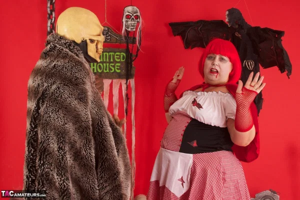 Overweight redhead Lexie Cummings gives an interracial blowjob at Halloween  - Halloween, Cosplay, Mature, Chubby, Saggy Tits, Curvy, BBW, Amateur, Interracial, Handjob  - Photo 1