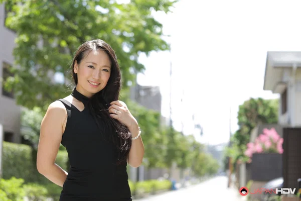 Japanese beauty Aya Shiina models on a city street in a black dress  - Japanese, Asian, Public, Brunette, Outdoor, Ass, Non Nude, PAWG, Babe, Beautiful  - Photo 2