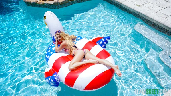 Sexy teen Riley Star enjoys hardcore sex with a hung stud after hot foreplay  - Big Cock, Party, Petite, Teen, Bikini, Pornstar, Skinny, Big Tits, Outdoor, Pussy  - Photo 3