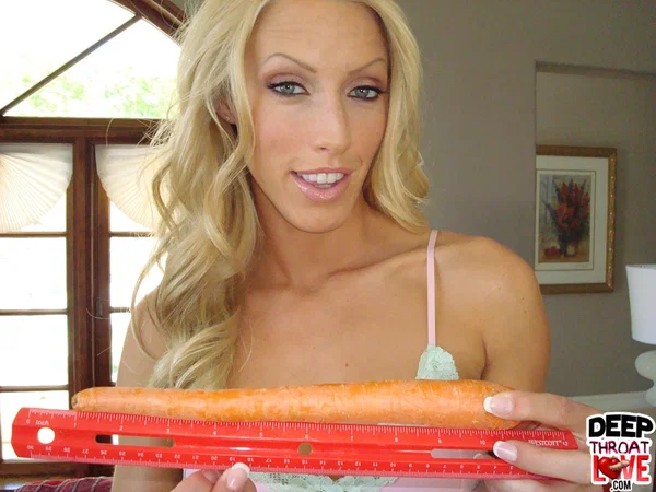 Blonde MILF showing her oral sex skills with some vegetables and fruits  - MILF, Blonde, Babe, Beautiful, Solo, Cute, Teen  - Photo 3