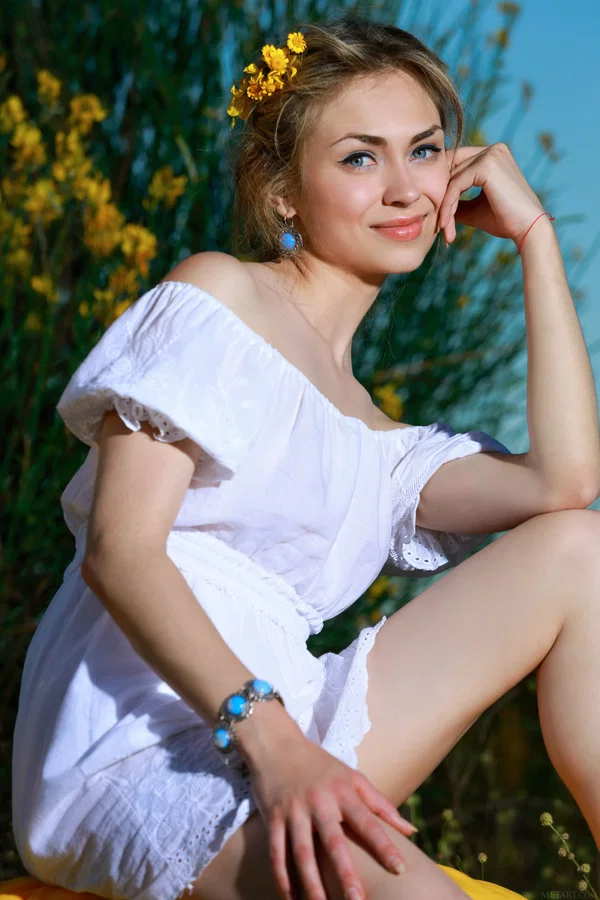 Met Art starring Tiara Nude Pics  - Teen, Glamour, Babe, Perfect, Solo, Erotic, Pretty, Model, Pale, Beautiful  - Photo 21