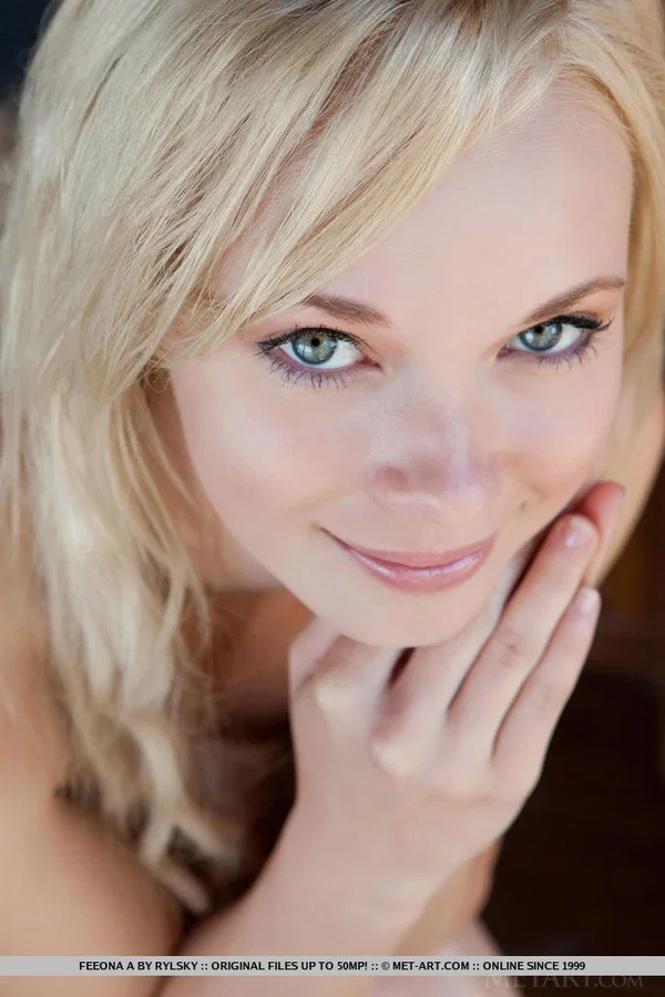 Cute faced Feeona A spreads bare legs outdoors to show bald pussy close up  - Beautiful, Face, Wet, Blonde, Hairy, Model, Outdoor, Close Up, Pussy, Spreading  - Photo 2