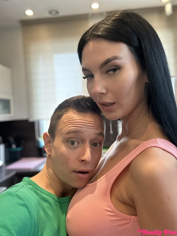 Brunette babe Simon Kitty enjoys hardcore sex with her hung stepbrother  - Step Sister, Tall, Family, Brunette, European  - Photo 19