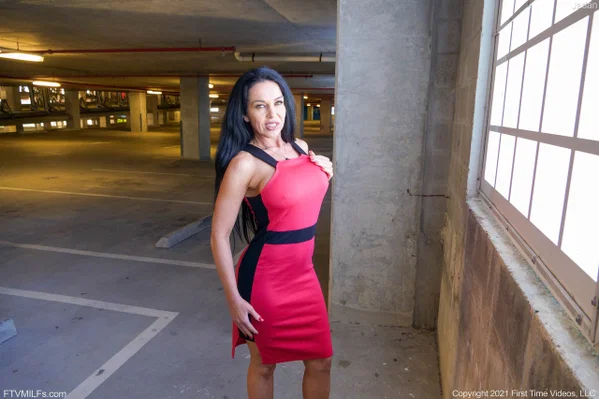 Raven-haired mature lady Jadan flashes her big tits, pussy & ass in the garage  - Public, Mature, MILF, Spreading, Pussy, Outdoor, Amateur, Big Tits, Sexy, High Heels  - Photo 1