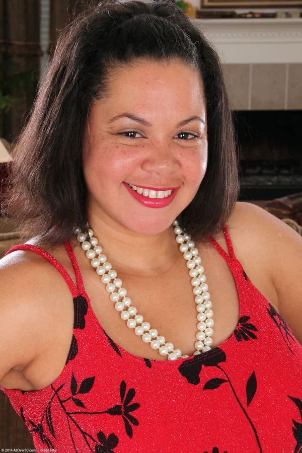 All Over 30 starring Valerie Wilson Nude Gallery  - Mature, MILF, Amateur  - Photo 1