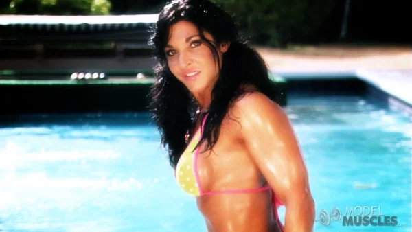 Horny bodybuilder Tracy Daniels shows her ass and poses in the pool  - Oiled, Pool, Outdoor, Ass, Bikini, Piercing, Non Nude, Panties, Beautiful, Babe  - Photo 18