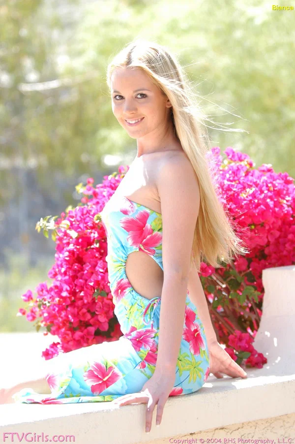 Amateur babe Bianca doffs her flowered dress and teases with her muff outdoors  - Public, Upskirt, Dress, Amateur, Petite, Close Up, Tall, Non Nude, Beautiful, Pussy  - Photo 15
