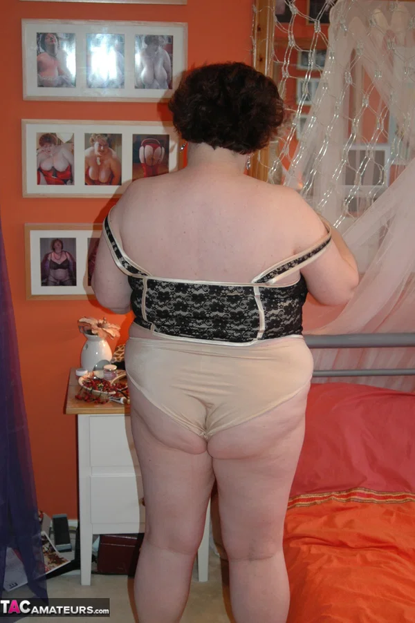 Obese older redhead Chris44g uncovers huge saggy boobs in her underwear  - BBW, Mature, Amateur, Glasses, Redhead, Panties, Chubby, Saggy Tits, Curvy, Thick  - Photo 13
