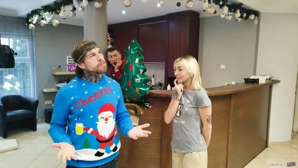 Hot inked teen spinner Chloe Temple gets her muff stuffed by a tattooed guy  - Christmas, Cheating, Pornstar, Blonde, Spreading, Pussy, Pretty, Non Nude  - Photo 1