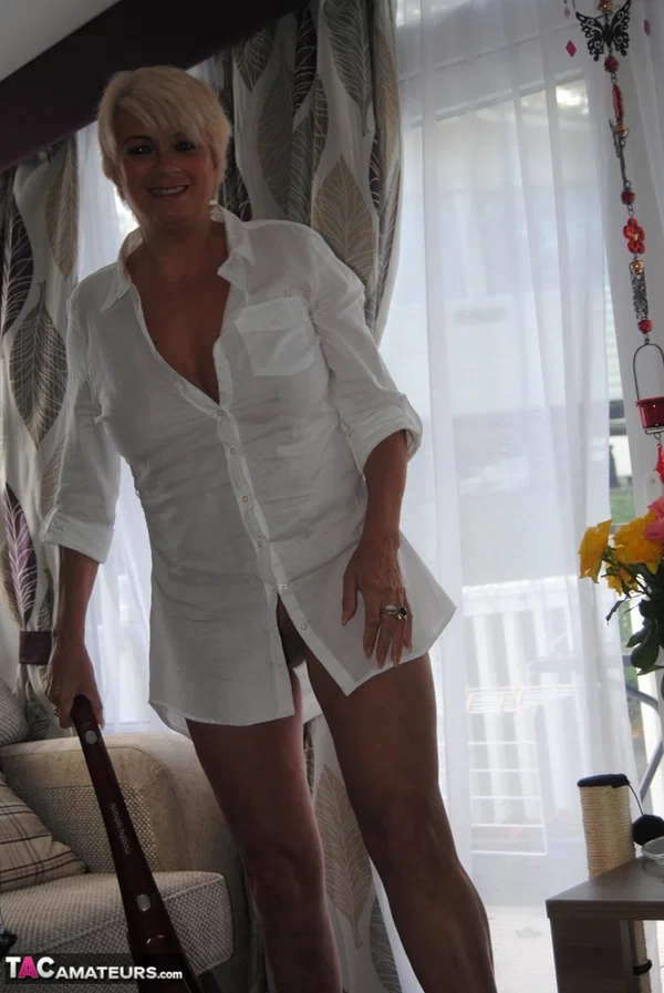 Hot older woman Dimonty sports a no panty up skirt while vacuuming  - Housewife, Mature, Short Hair, Amateur, Lingerie, Spreading, Stockings, Shaved, Ass, Close Up  - Photo 6
