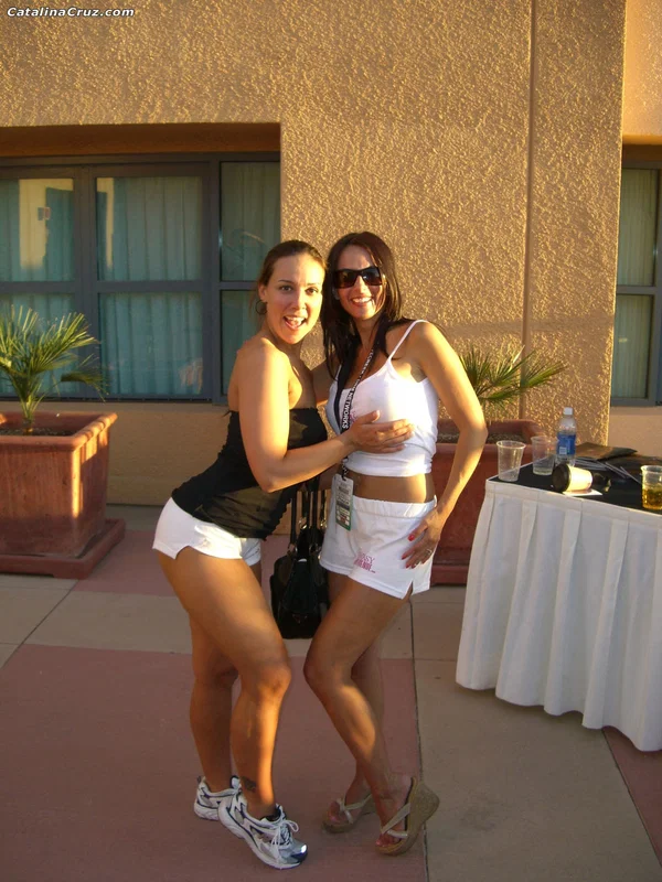 Hot pornstar Catalina Cruz poses with her friends & flashes her tits in public  - Public, Clothed, Humping, Outdoor, Glasses, Lesbian, Big Tits, Pornstar, Bikini, Brunette  - Photo 13