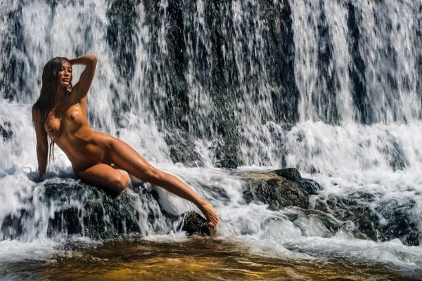 Croatian beauty Arijana Maric posing sexily and showing her wonderful body  - Centerfold, Beautiful, Outdoor, Babe, Model, Solo, Non Nude, Glamour  - Photo 6