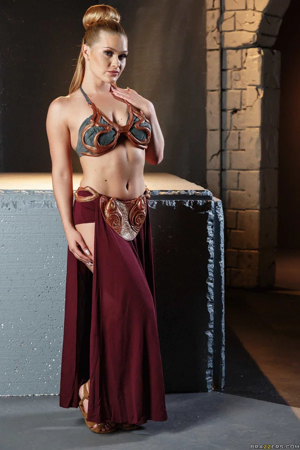 Toned blonde Abby Cross as star whores Princess Lay sheds costume to pose nude  - Cosplay, Bondage, BDSM, Pussy, Pornstar, Brunette, Spreading, Non Nude  - Photo 1