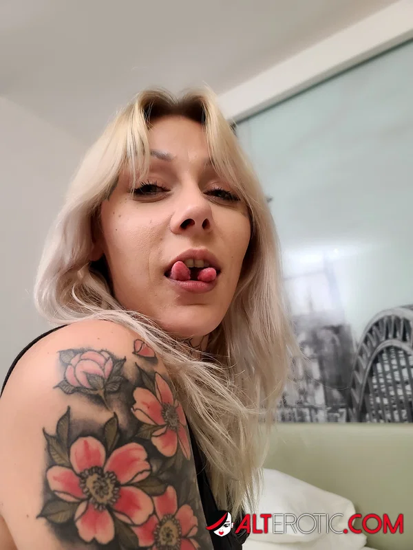Body modifier Nayomi Sharp has POV sex with her tattooed lover  - Tattoo, POV, Pussy, Fetish, Handjob, Close Up, Shaved, Natural Tits, Tiny Tits, Hardcore  - Photo 3