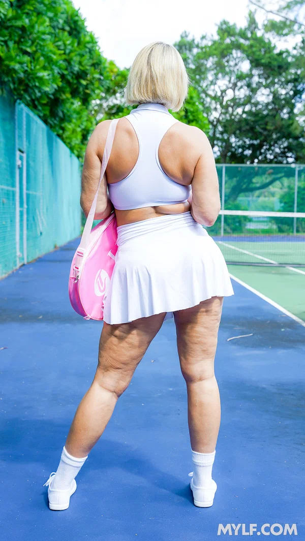 Tennis MILF with a big ass Mellanie Monroe shows her big tits and gets fucked  - Sports, Mature, MILF, Tall, Reality, Short Hair, Outdoor, Pornstar, Blowjob, Cowgirl  - Photo 3