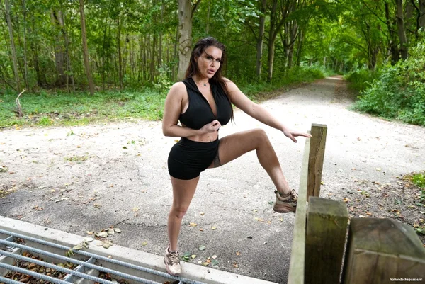 Hollandsche Passie starring Donny Bunny, Jada Sparks Sex Images  - MILF, Curvy, Thick, Dutch, Chubby, Spanish, BBW, European, Amateur  - Photo 1