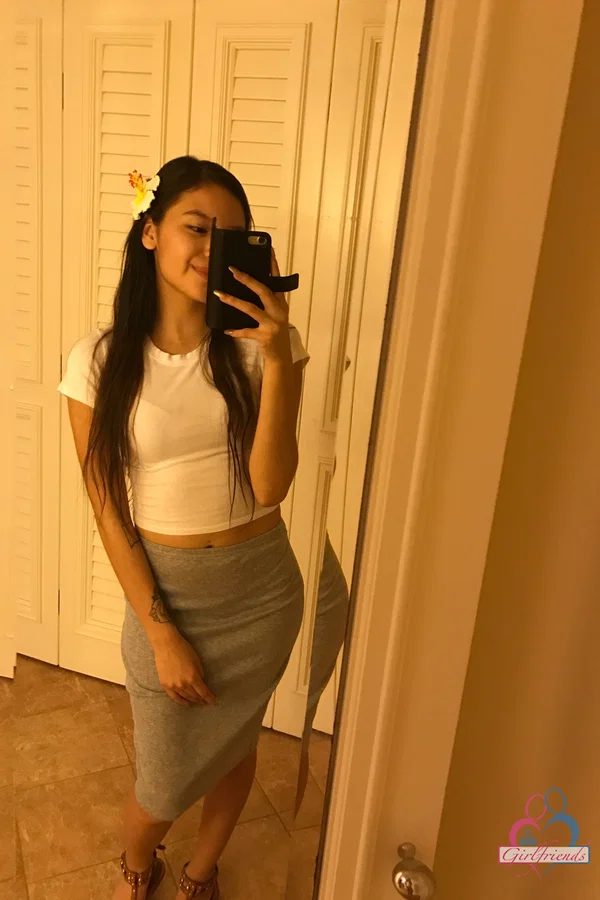 Asian teen Zaya Cassidy poses in sexy outfits before & after getting pregnant  - Pregnant, Petite, Amateur, Teen, Asian, Selfie, Outdoor, Shorts, Babe, Cute  - Photo 7