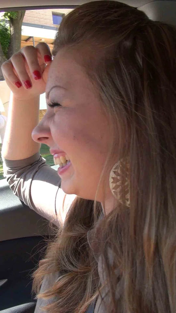 Amateur GF Sissiemaus sucks fingers, cock & masturbates in mobile blowjob  - Amateur, European, Blowjob, Outdoor, Non Nude  - Photo 8