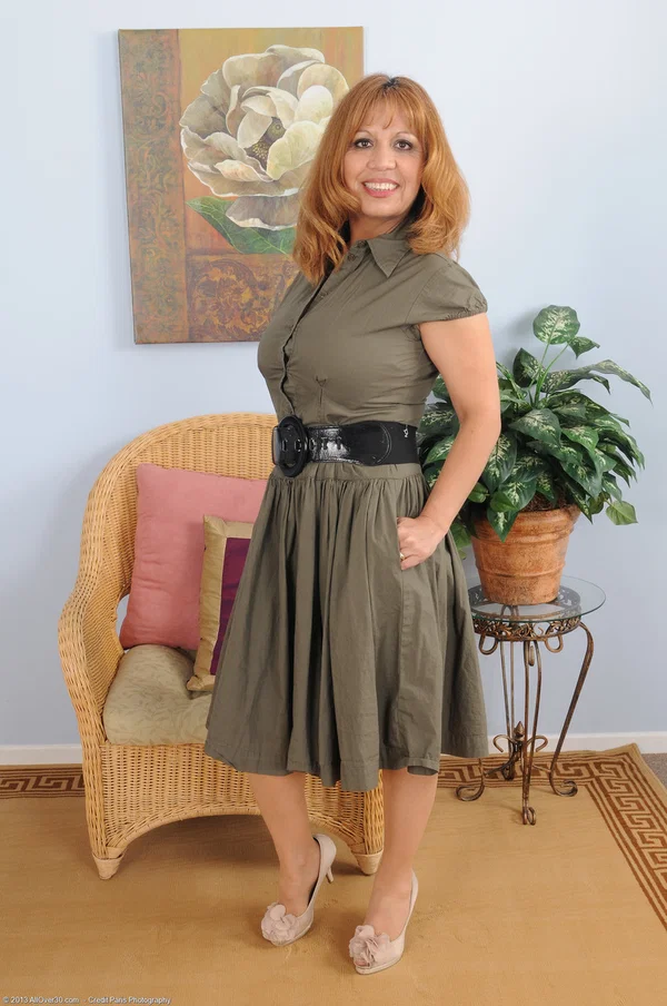 All Over 30 performed by Marissa Vazquez Porn Pictures  - Mature, Amateur, MILF  - Photo 1