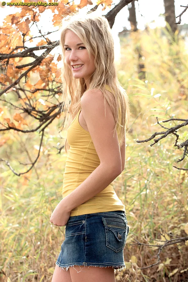 Skinny amateur blonde Jewel sheds her clothes to squat naked under a tree  - Babe, Amateur, Outdoor, Skirt, Beautiful, PAWG, Ass, Legs, Solo  - Photo 3