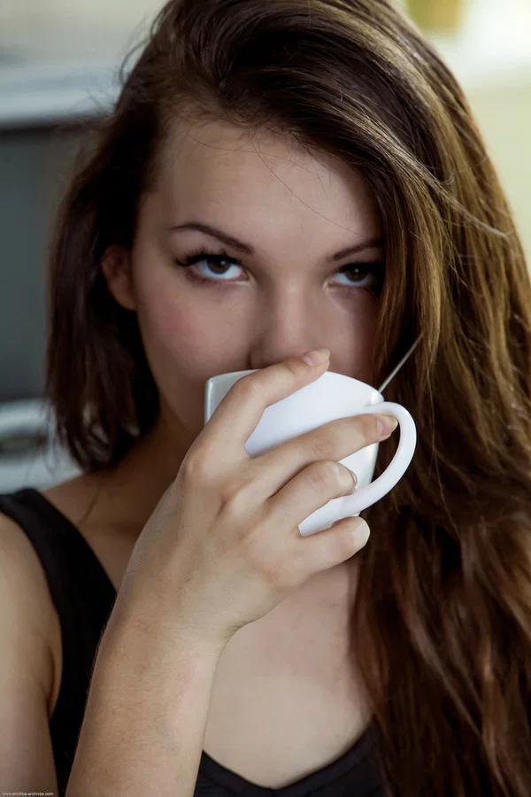 Glamorous teen babe Iva sits on the kitchen floor and shows her yummy pussy  - Teen, Hairy, Pussy, Babe, Glamour, Kitchen, Solo, Tiny Tits, Cute, Stockings  - Photo 1