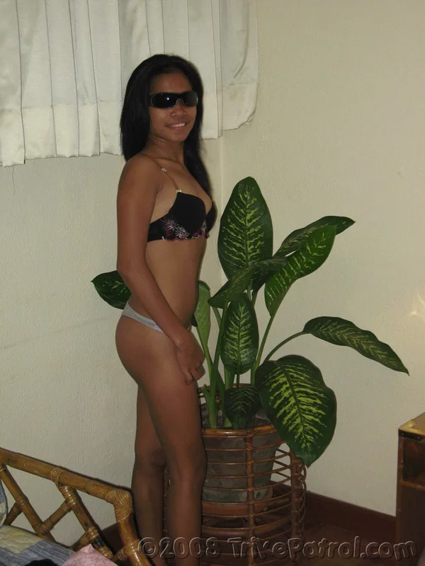Cute Filipina Lyza Gubot strips naked before having sex in the bathroom  - Filipina, Pinay, Asian, Amateur  - Photo 9