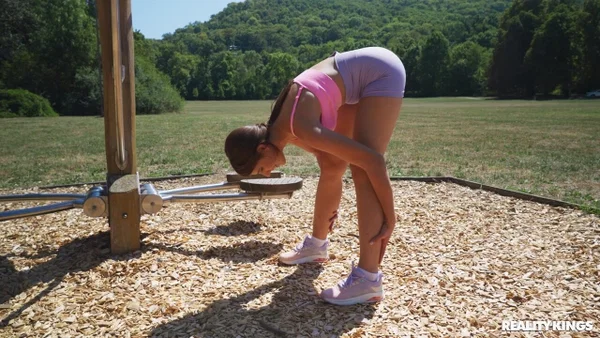 Reality Kings starring Amber Slassh, Matthew Meier XXX Pics  - Amateur, Hungarian, Pussy, Outdoor, Blowjob, Handjob, Short Hair, Pornstar, Brunette, Non Nude  - Photo 3