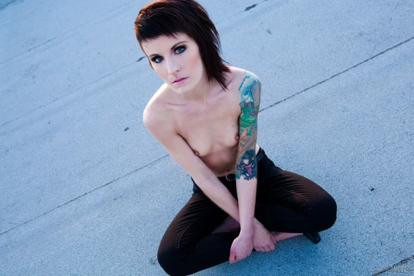 Skinny alt babe with tattooed body exposing tiny tits outdoors on rooftop  - Skinny, Nipples, Tiny Tits, Tattoo, Babe, Outdoor, Clothed, Jeans, Panties, Undressing  - Photo 8