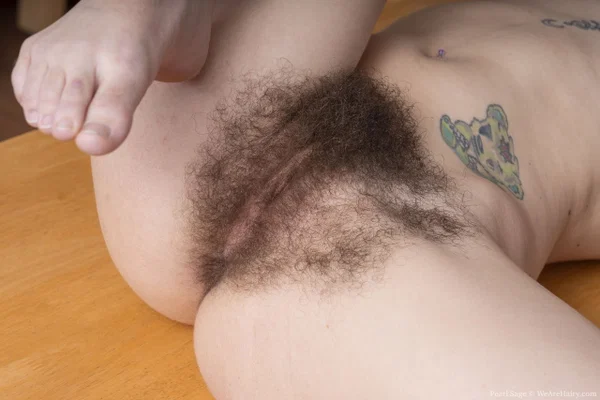 Amateur girl with tattoos Pearl Sage flaunts her hairy armpits and crotch  - Hairy, Russian, Amateur, Brunette, Armpit, Feet, White, Pussy, Spreading, Legs  - Photo 13