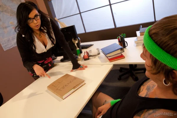 Nerdy office worker Vyxen Steel gets ass fucked during sex with a tattooed man  - Hardcore, Glasses, Office, Stockings, Anal, Shaved, Nipples, Big Tits, Clothed, Ass Fucking  - Photo 2