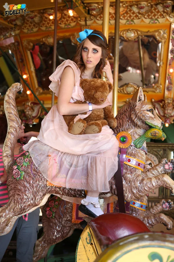 Cute teen girl Nickey Huntsman gets banged in back of van by carnival worker  - Teen, Pussy, Cowgirl, Spreading, Feet, Non Nude, Cute  - Photo 5