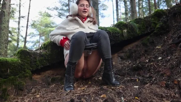 Princess Lili takes a piss near steps while out in the woods  - Pissing, Russian, Jeans, Shaved, Outdoor, Pussy, Close Up, Panties, Tattoo, European  - Photo 12