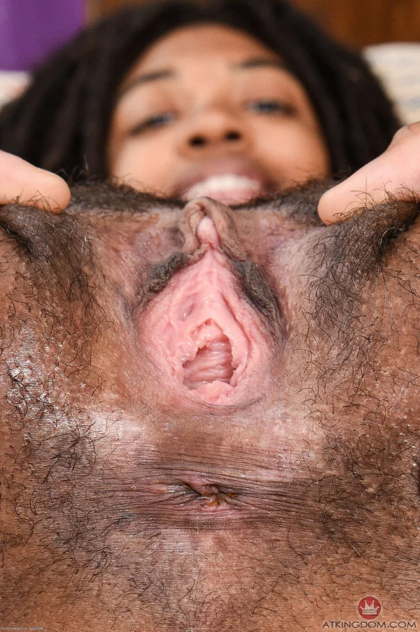 Hairy black amateur Olivia Green parts her pussy with her fingers  - Ebony, Black, African, Pussy, Amateur, Skinny, Anal Gape, Short Hair, Feet, Spreading  - Photo 9