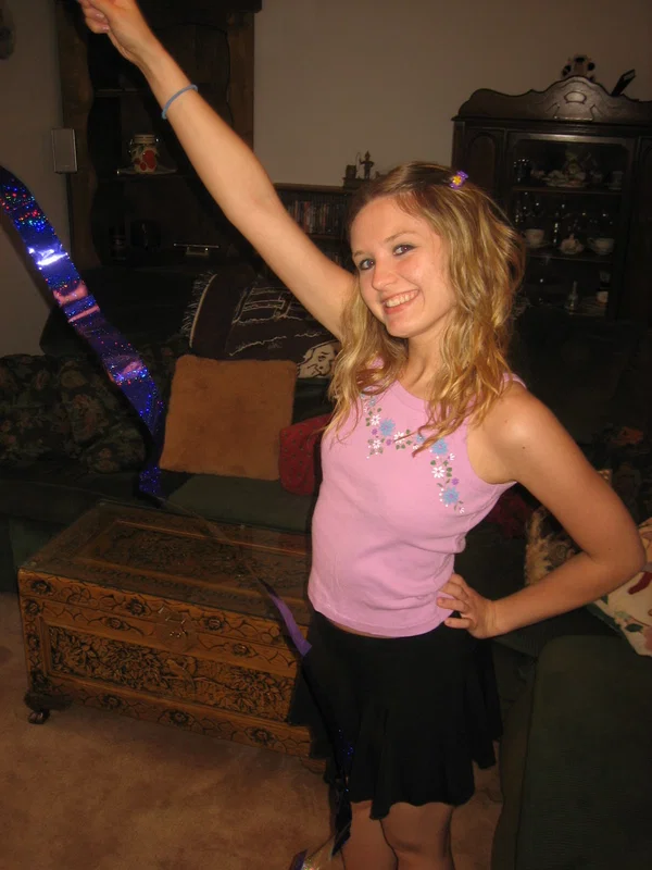 blonde teen amateur Kitty doffs her clothes and poses naked at her home  - Amateur, Asian, MILF, Teen, Cute, Brunette, Skinny  - Photo 14