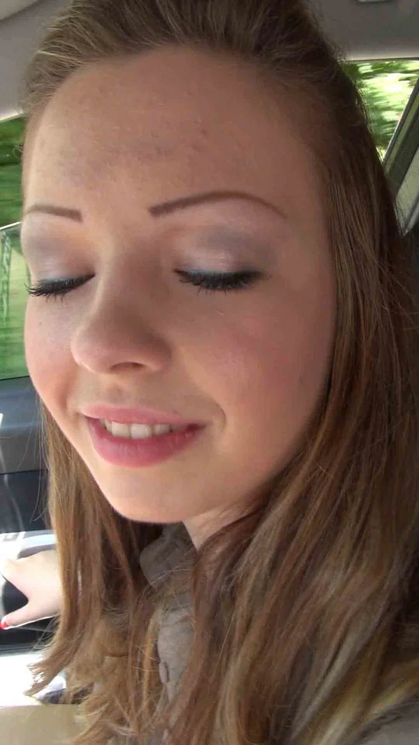 Amateur GF Sissiemaus sucks fingers, cock & masturbates in mobile blowjob  - Amateur, European, Blowjob, Outdoor, Non Nude  - Photo 11