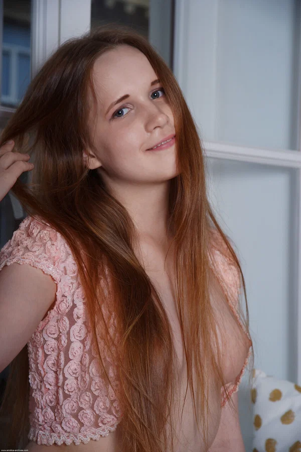 Errotica Archives Alice N  - Teen, Pussy, Spreading, Curly, Glamour, Model, Feet, Non Nude, Babe, Beautiful  - Photo 4