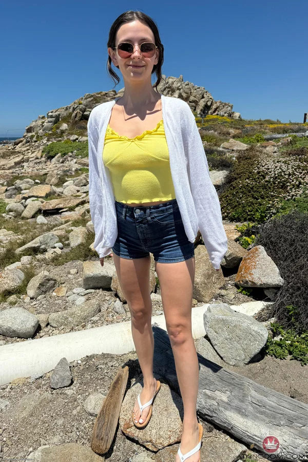 Nice teen Serena Hill takes a tropical drink before her first nude poses  - Girlfriend, Amateur, Petite, Step Sister, Public, Feet, Cute, Beach, Spreading, Teen  - Photo 3
