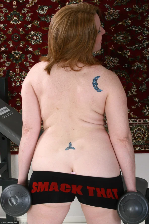Kinky mature amateur Shawn loses her clothes & shows her cunt while exercising  - Sports, Mature, Redhead, Pussy, Amateur, Undressing, Shorts, Big Tits, Spreading, Clothed  - Photo 12