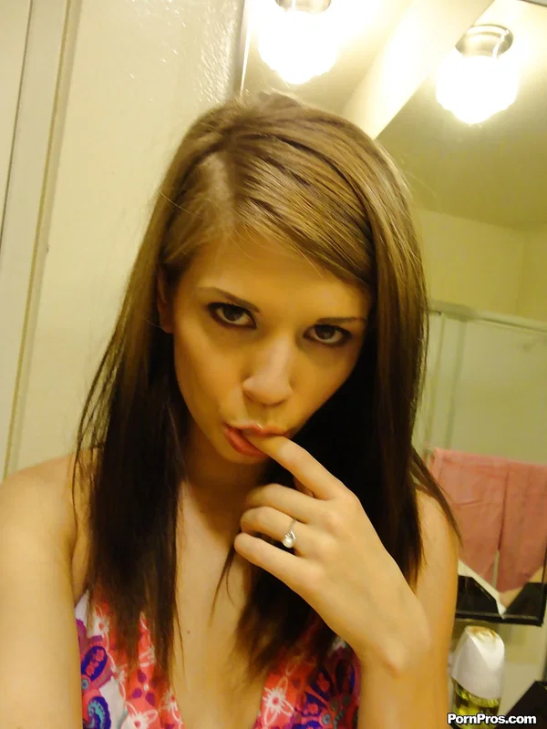 Teen babe in sun glasses Sensi Pearl poses naked in front of the mirror  - Teen, Bath, Babe, Glasses, Tiny Tits, Bikini, Face, Natural Tits, Solo, Cute  - Photo 4