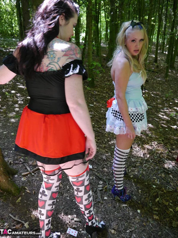 Amateur chick Tempest and her GF swap oral sex with a naked man in the woods  - Outdoor, Amateur, Ass Fucking, MILF, Groupsex, Skirt, European, Doggy Style, Clothed, Handjob  - Photo 5