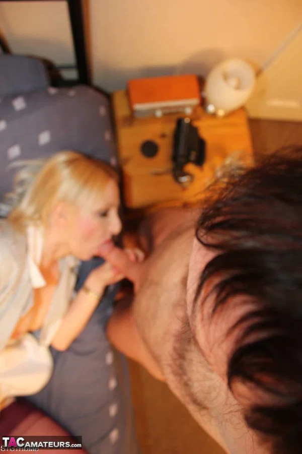 British amateur Tracey Lain gets ass fucked and creampied during a POV fuck  - Pussy, Hardcore, Amateur, MILF, Shaved, Mature, Close Up, Anal, Spreading, European  - Photo 6